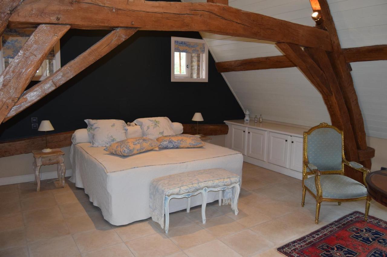 La Rocheliere Bed and Breakfast Bresse-sur-Grosne Exterior foto